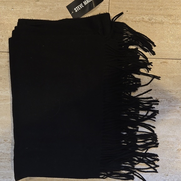 New Steve Madden Oversized Black Fringe Versatile Shawl/Scarf/Wrap - Picture 1 of 7
